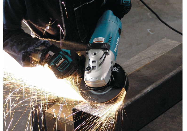 may mai MAKITA GA70501