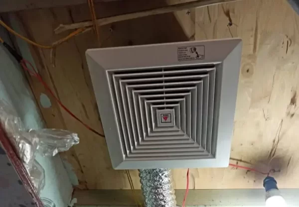 Quạt hút gió âm trần ống ngang Tico TC-20AV4