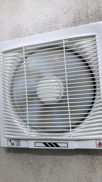 Quạt thông gió gắn tường TC-20AV6