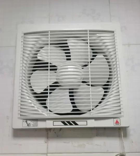  Quạt thông gió gắn tường Tico TC-15AV6