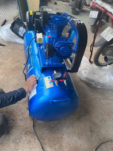 Máy nén khí 200 lít 4HP Jetman PK 40200