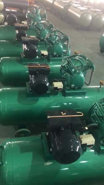 Máy nén khí 4KW 250L Jetman V250 Máy nén khí 4KW 250L Jetman V250