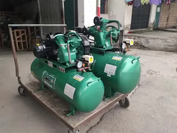Máy nén khí 180L 3HP Jetman V180 Máy nén khí 180L 3HP Jetman V180