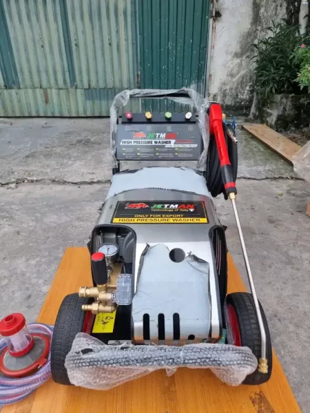 Máy rửa xe cao áp 5.5 kw 3 pha Jetman JM55
